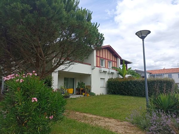 Appartment by the sea