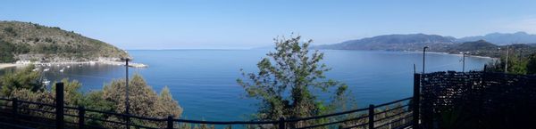 La maison de Giovanni piccolo app con terrazza a 20 merti dal mare incantevole con tramonti mozzafiato in un residence  visibile su weeb Punta paradiso Palinuro (sa)