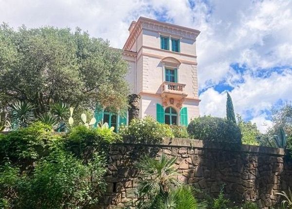 Françoise Pauline's house