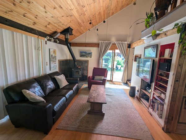 Cozy, rustic home in a quintessential Colorado mountain town!