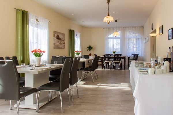 2- bedrooms apartment in the Villa Anzio
Accommodation with breakfast.