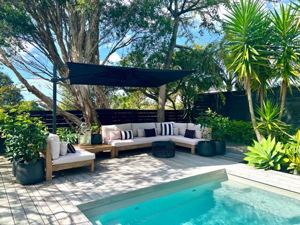 Birkenhead Point Villa with a Pool