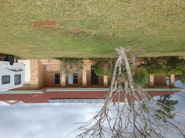 Family home close to surfing beaches and national parks