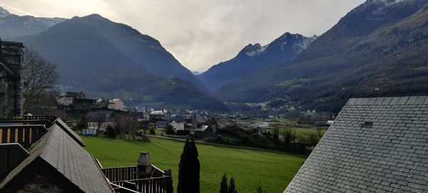 Duplex vue panoramique montagnes