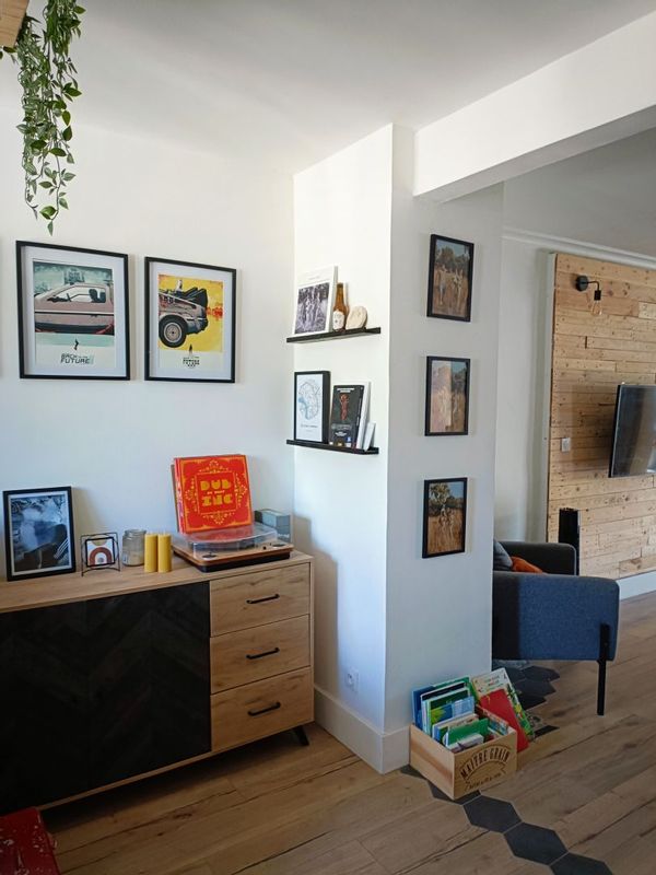 Notre petite maison vous attend. Rénovée avec amour, fonctionnelle et agréable.