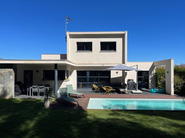 Annick's house