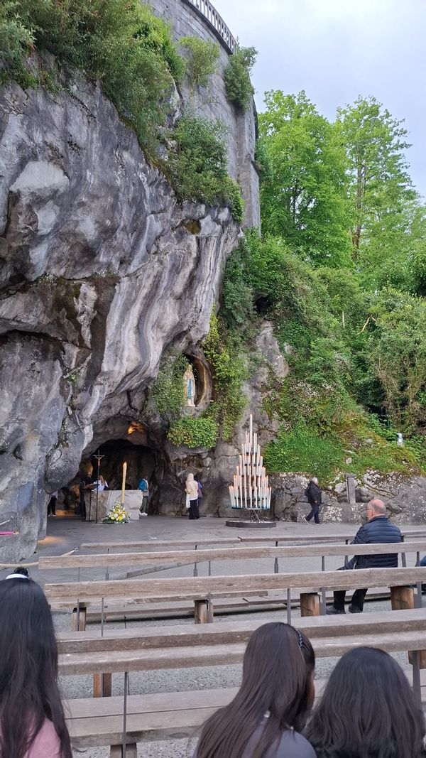 Appartement a Lourdes  pour quelques jours. Je n'ai que un lit simple!