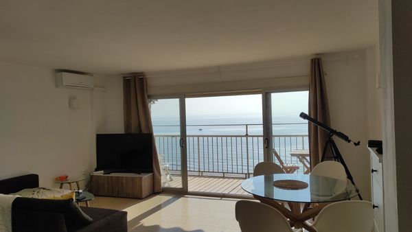Grand appartement en première ligne de plage avec  vues panoramiques à 30mn du centre de Valence.
