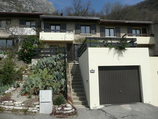Céline and Nicolas 's house - exchange for long duration