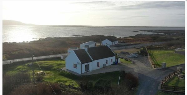 Little White Cottage Meenmore, Dungloe Eir code F94 E7D4