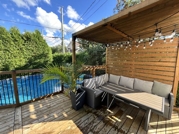 Marilyne's house