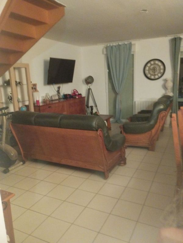Ana's house