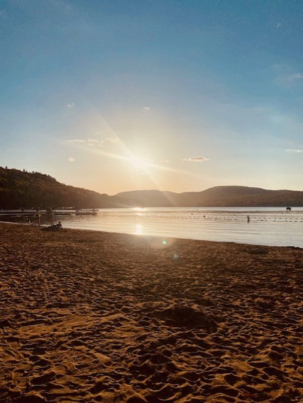 La maison des sportifs. À 1km de la station Duchesnay et du Lac St-Joseph. 30 minutes du Vieux-Québec.