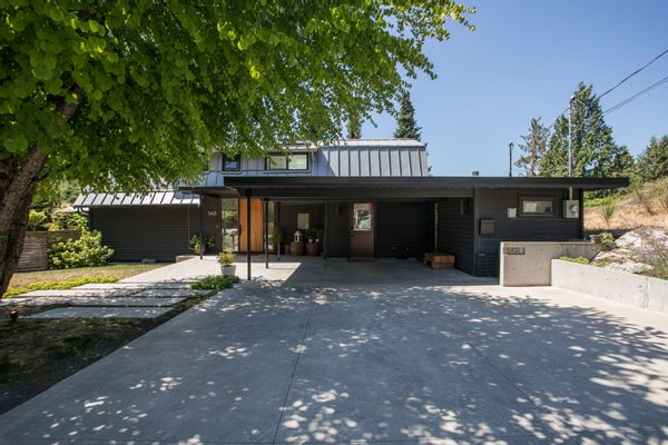 West Coast modern home in West Vancouver - mountains and beaches!