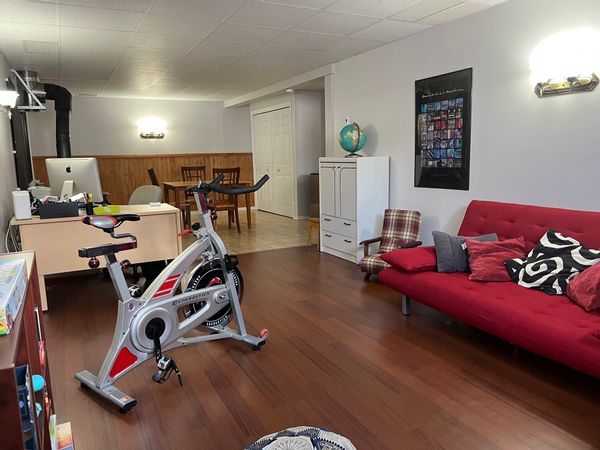 Un loft privé chez Christine.