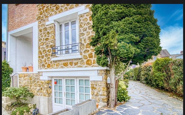 Gonzague's house