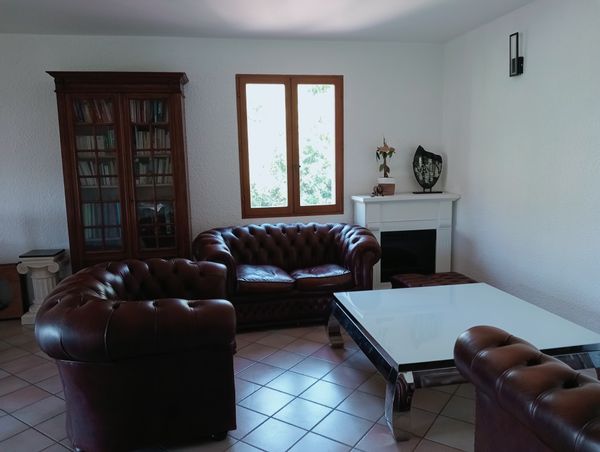 Nazad's house