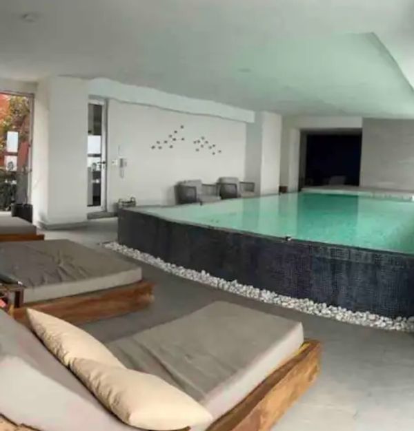Laura's house