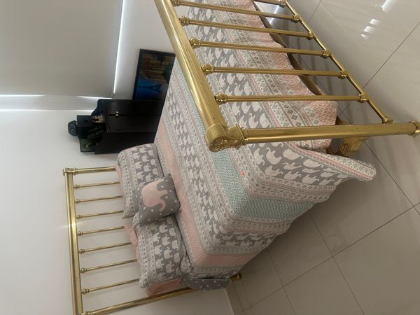 Jeanette's private room