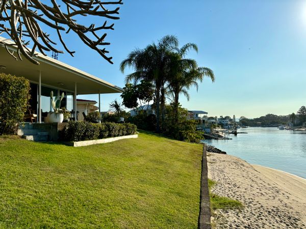 Broadbeach waterfront oasis