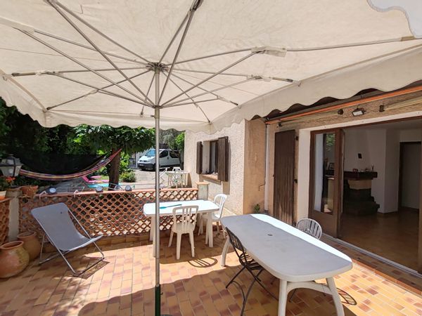 Villa familiale Ensues la redonne