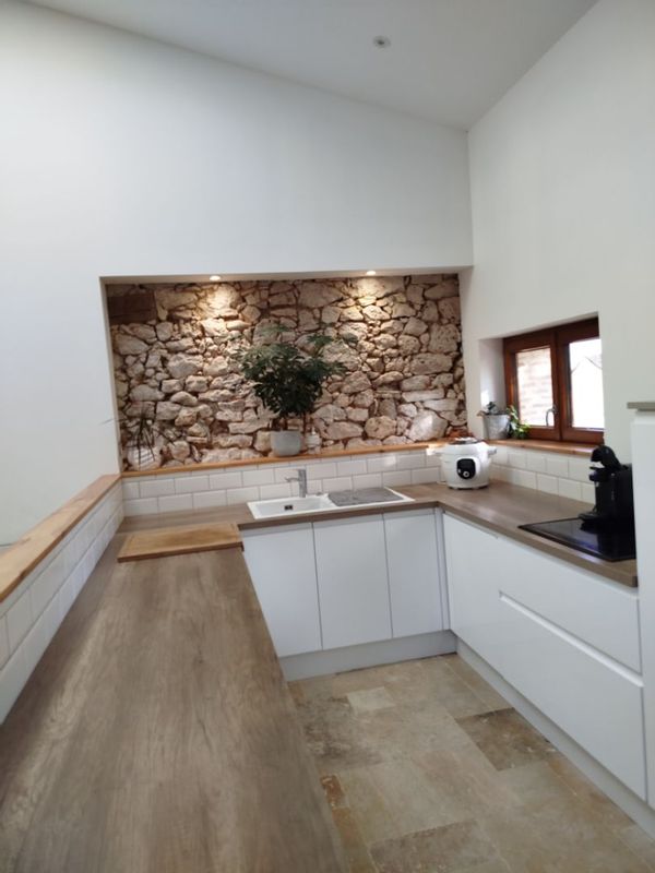 longère dans les bois