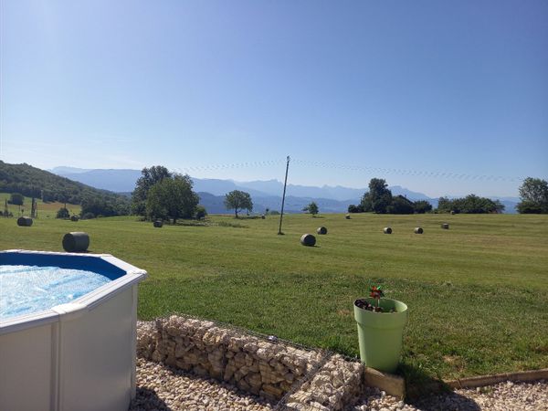 Maison en  Savoie : nature entre lacs et montagnes
