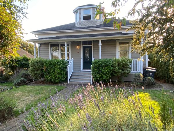 Jeff and Deb' house