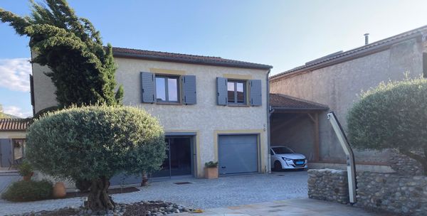 Casa di Alex Émeline et 2A