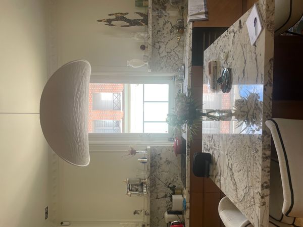 laetitia's house