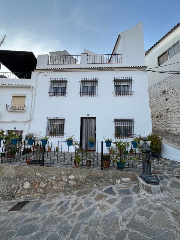 César y Amanda's house