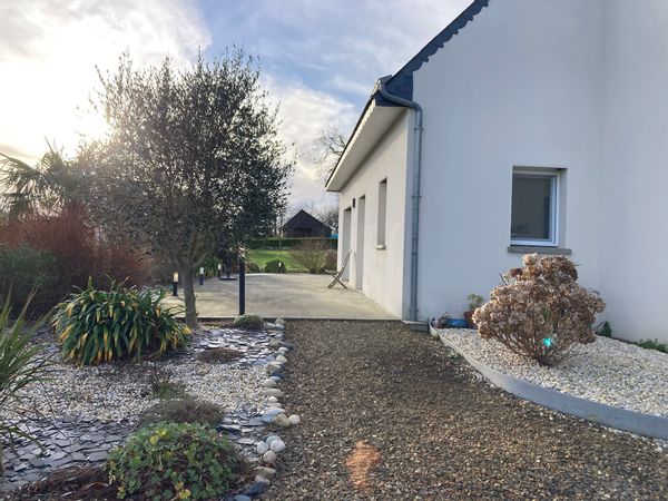 Grande maison à 3 kilomètres de Lannion, près de la Côte de Granit rose  4 chambres