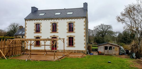 Greenstone - Maison bretonne familiale à la campagne (56)