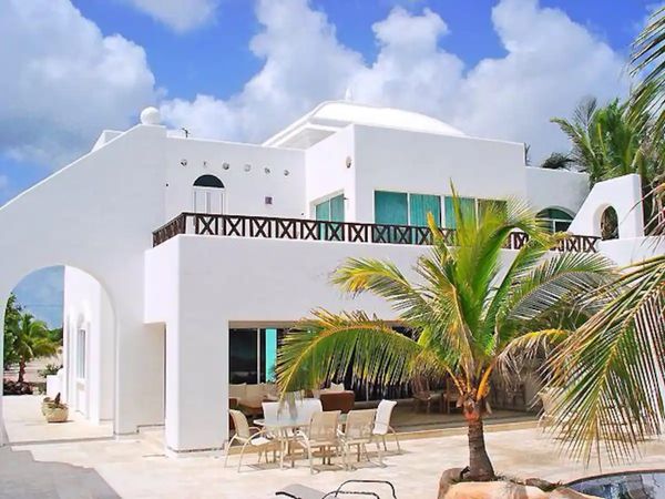 alejandro's house