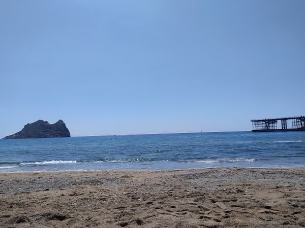 FiNA Y QUIQUE's house