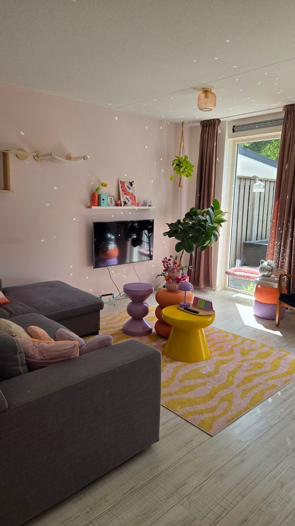 Eva's house