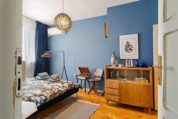 ART-ament, a unique apartment in central Sofia. 50 meters from metro station „Opalchenska“.