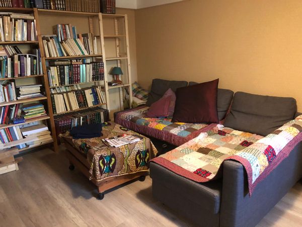 Petit cocon confortable et tranquille, pas loin de toutes commodités.