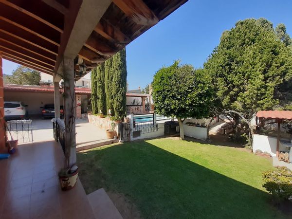 armando's house