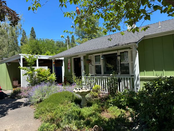 Hillary's house