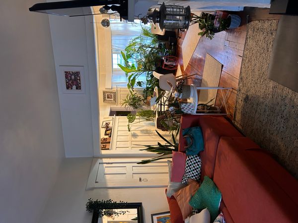 Private room in a 2 bedrooms home.