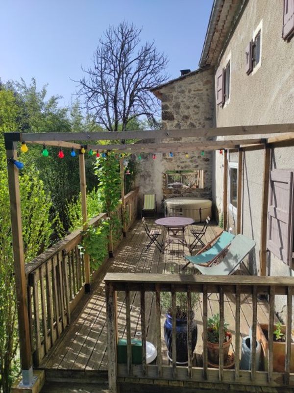 Maison au coeur des Cévennes avec grande terrasse et jardin