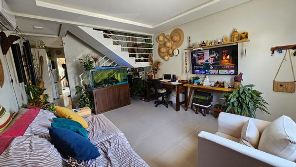 Chris's house