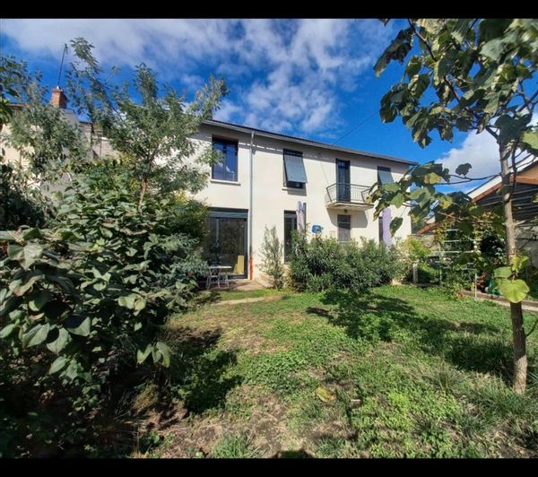 Maison à 15 minutes en vélo ou bus du centre de lyon