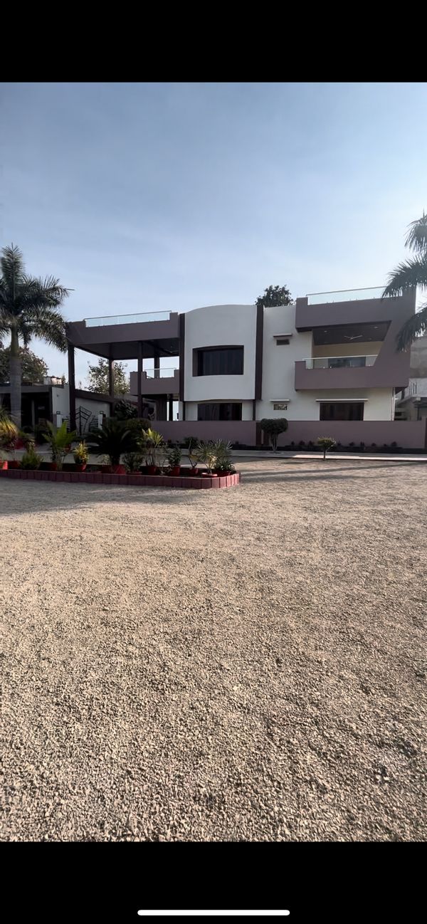 Shivang's private room