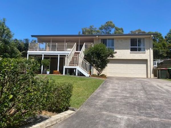 Lynne's house