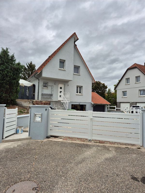 Maison familiale à Wasselonne, proche Strasbourg, jardin calme, idéale pour découvrir l’Alsace.