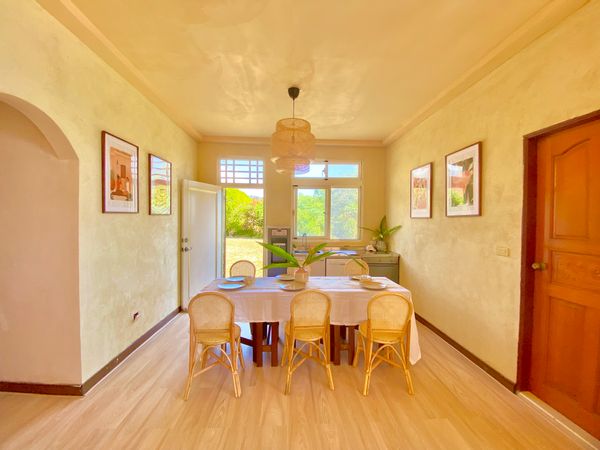 Samantha's house