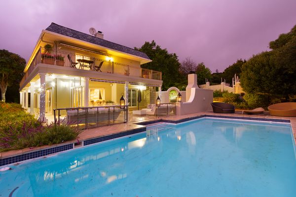 Villa in Constantia/Cape Town only available until June 2025