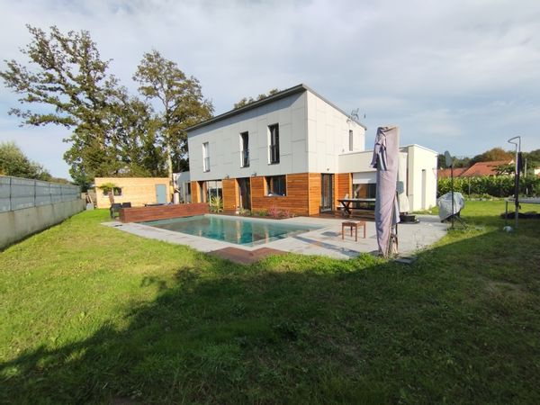 Sonia's house